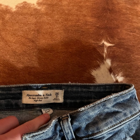 SOLD - Picture 3 of 4